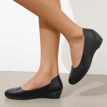Дамски модерен, удобен, с фин гърлото, износостойкая и удобно в чорап кожени обувки на ток
