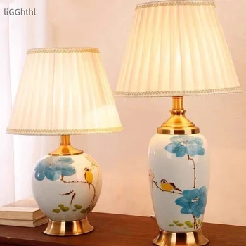 Модерна керамична настолна лампа LED Китайски прост творчески малка странична лампа за дома хола спалня на кабинета