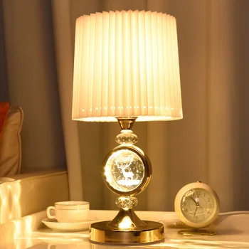 Nordic Light Луксозна Настолна Лампа за Нощно Шкафче за спалня Приятна Атмосфера, Лек Модерен Интериор, стаите в Настолна лампа Нощно шкафче Luminária De Mesa
